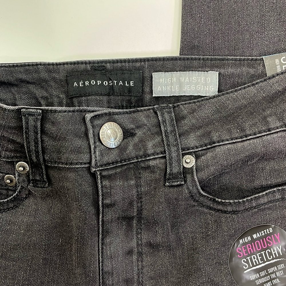 NEW Aeropostale High Wasted Seriously Stretchy Classic Black Jeggings, Size 2 - Picture 5 of 10